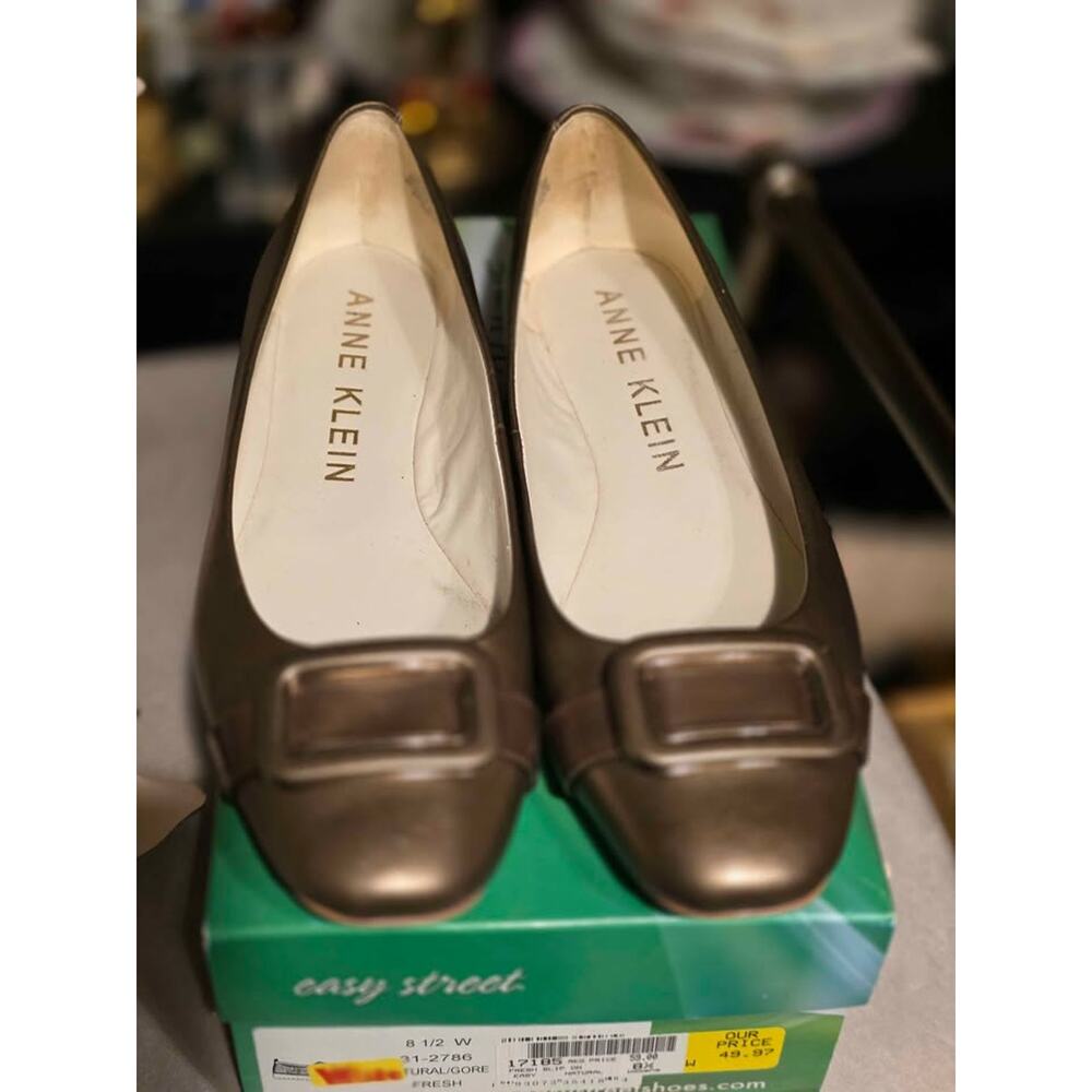 Anne Klein Size 8 1/2 Women's Beige Shimmer Ballet Flats Shoes